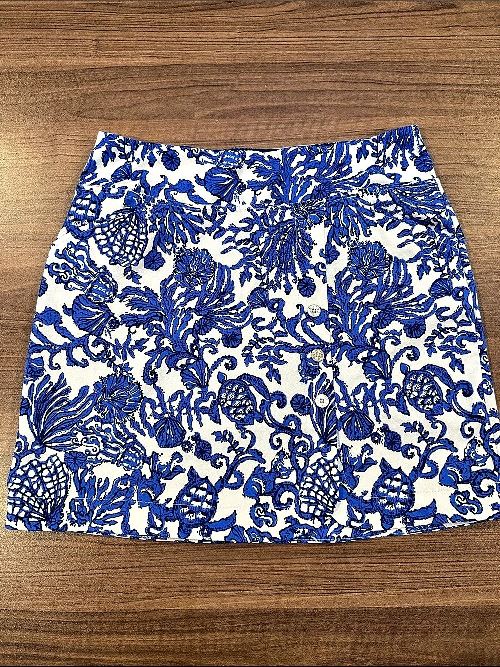 Lilly Pulitzer Luxletic Floral Mini Skirt White & Blue Size 6